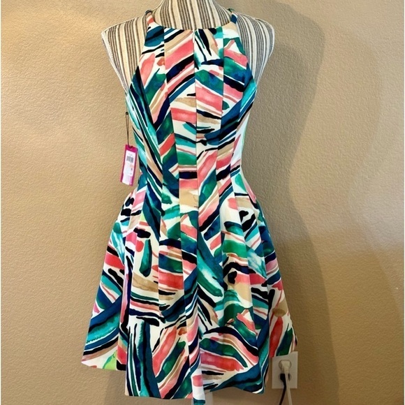 NWT Vince Camuto Dress Size 2 Abstract Watercolor Print Fit & Flare Scuba fabric - Picture 10 of 16